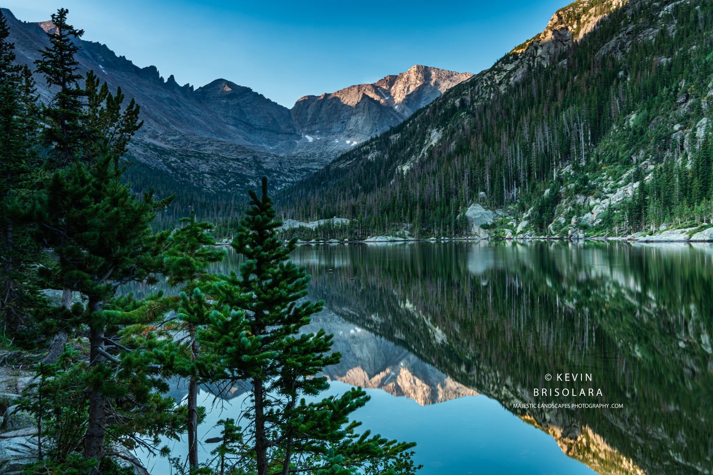 A PEACEFUL SCENE AT MILLS LAKE