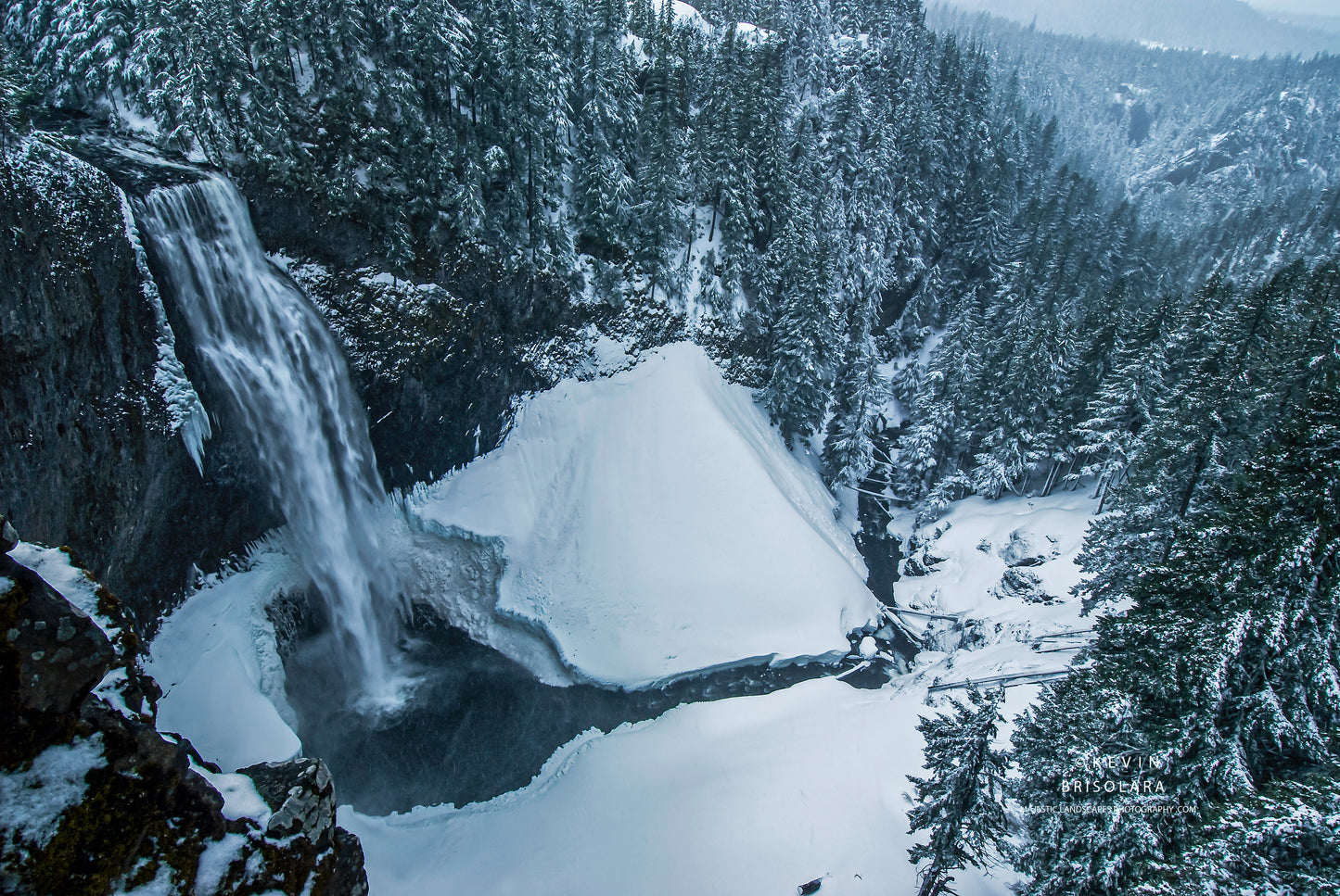 A BLANKET OF SNOW AT SALT CREEK